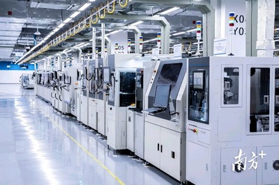 深圳坪山榮耀智能制造產(chǎn)業(yè)園首亮相，自動化設備實現(xiàn)28.5秒生產(chǎn)一臺手機